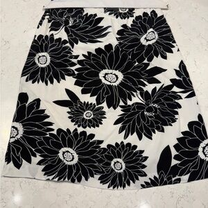 LOFT Black and White Floral A-Line Skirt